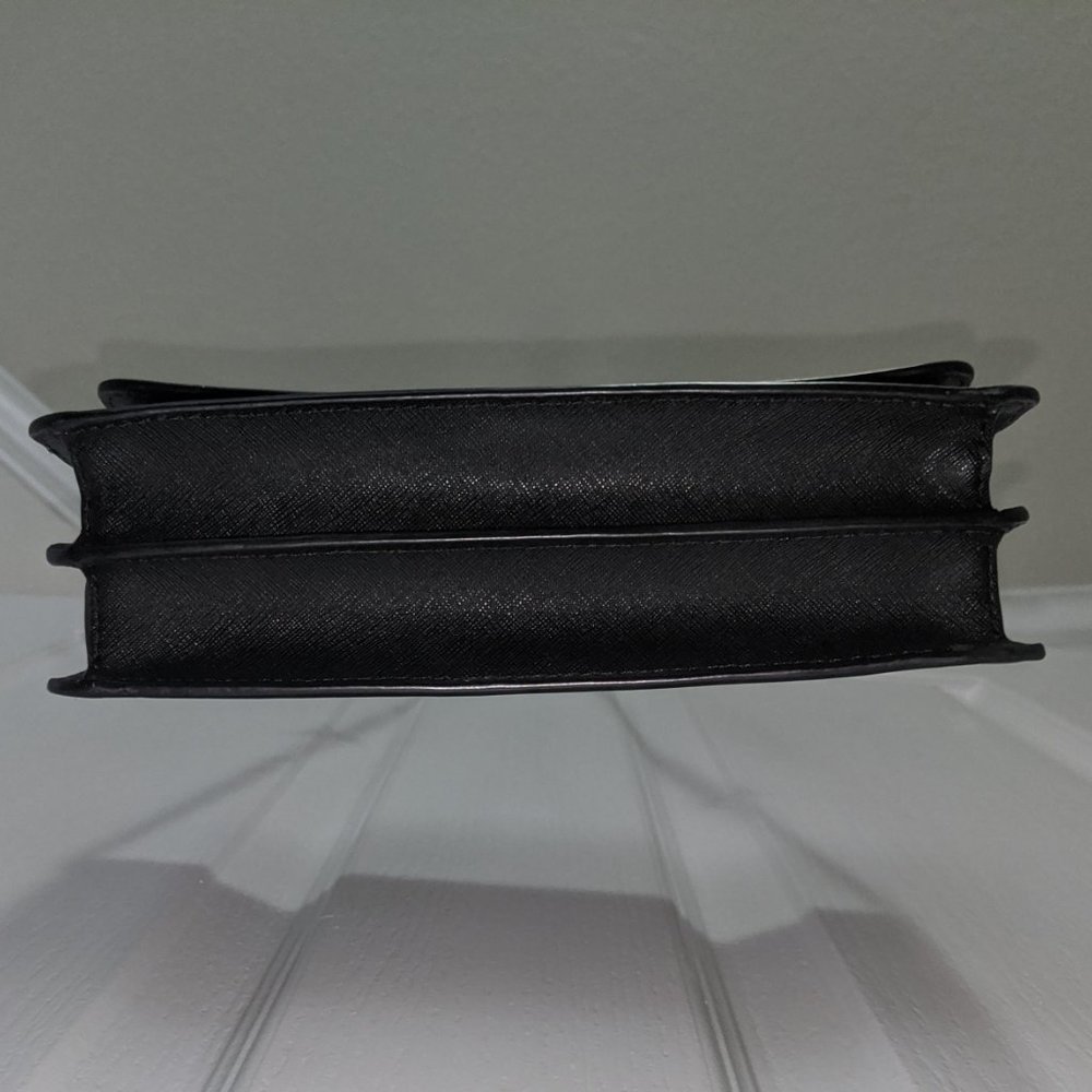 Michael Kors Daniela Leather Crossbody Bag - Picture 9 of 10